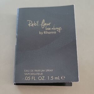 8 Rihanna Reb'l Fleur Love Always - Black & Gold Mini Spray